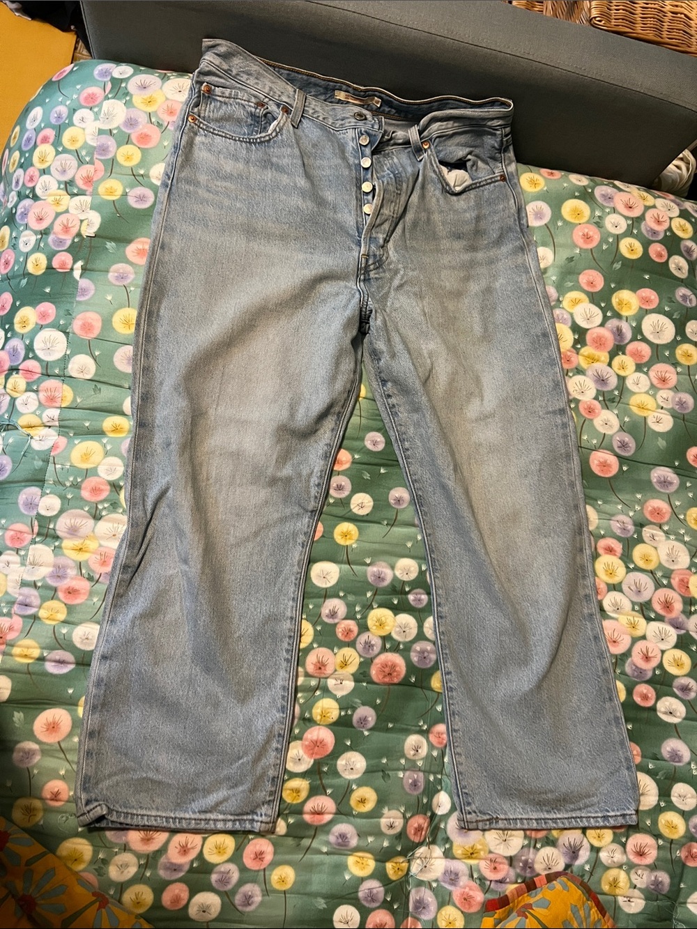 Levi’s ribcage Light Wash Button-Fly Jeans